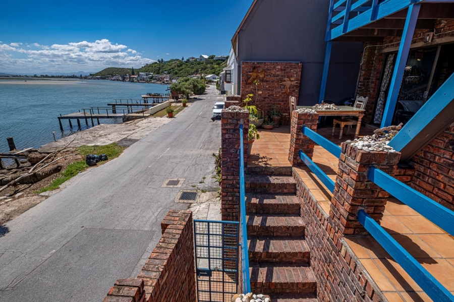 To Let 4 Bedroom Property for Rent in Amsterdamhoek Eastern Cape
